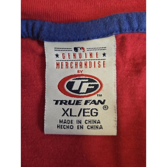 Philadelphia Phillies Sz XL Womens V Neck Tee Embroidered Letters - Picture 6 of 7